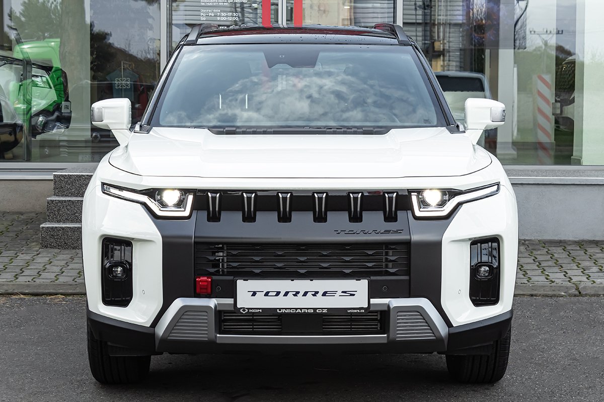 TORRES 1,5GDI 2WD AT STYLE MY25 bílá/ černá střecha