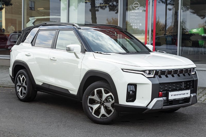 TORRES 1,5GDI 2WD AT STYLE MY25 bílá/ černá střecha