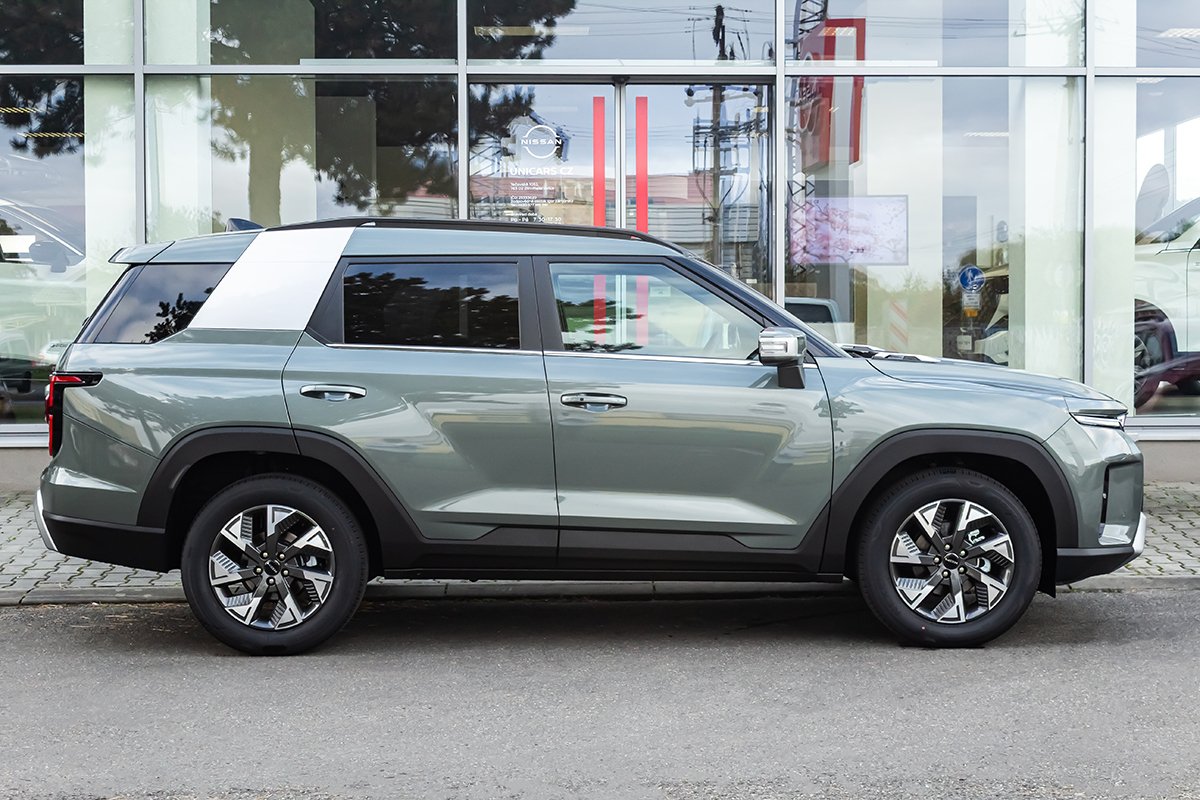 TORRES HEV J140 MY25 STYLE  Forrest zelená metalíza