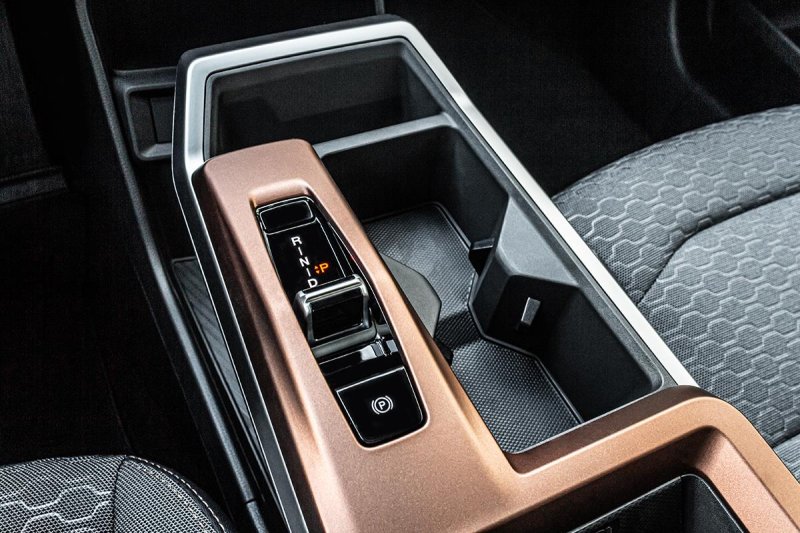 KGM Torres 1,5 GDI 4WD AT Style